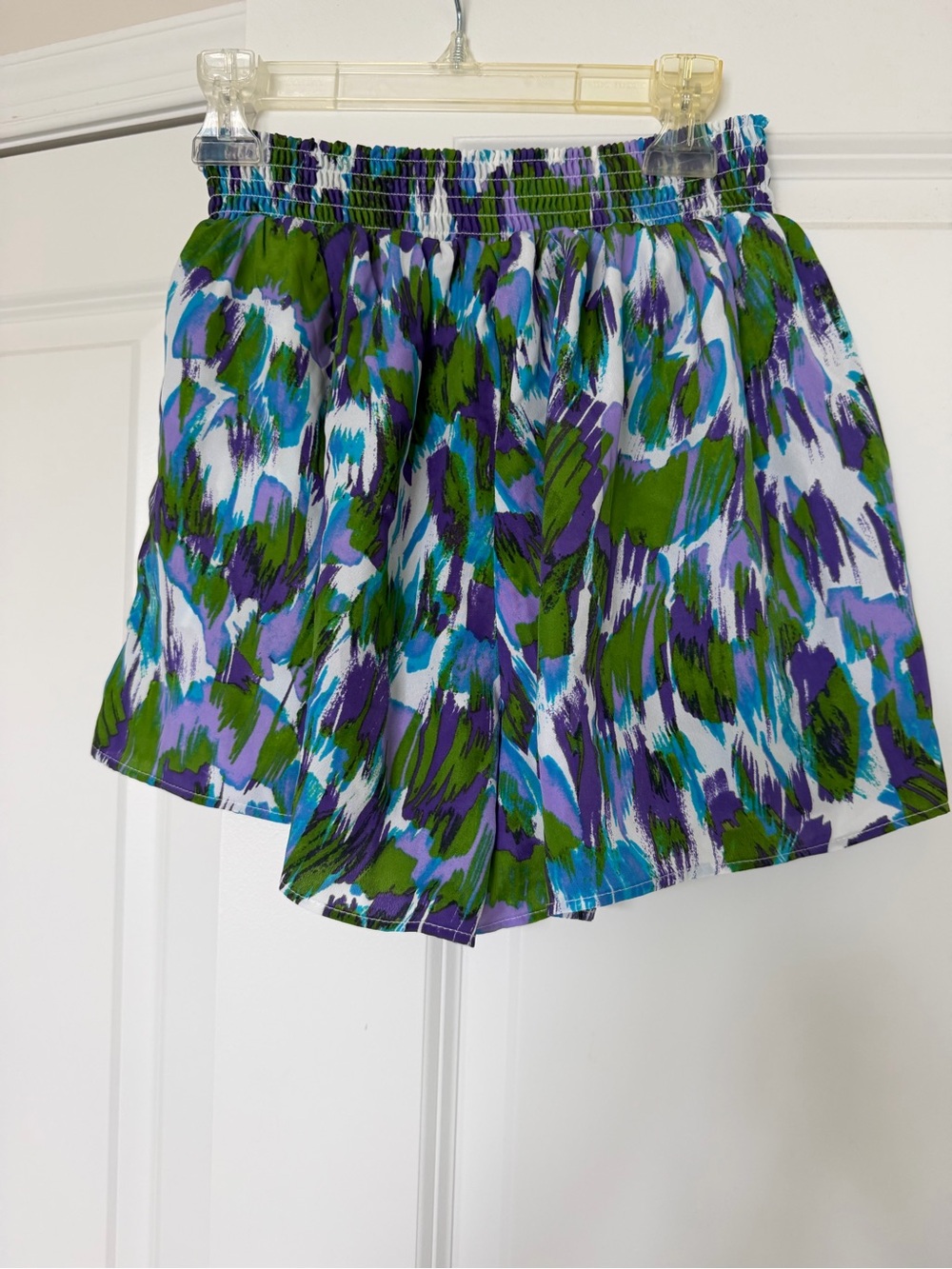 sofia vergara Green, Purple & Blue Smocked Waist Printed Shorts